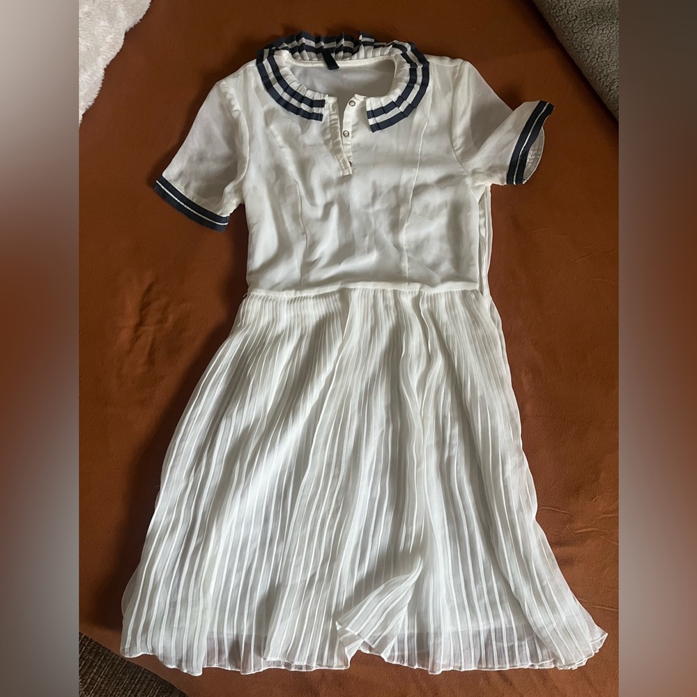 Vero Moda Ladies White Dress with Navy Trim